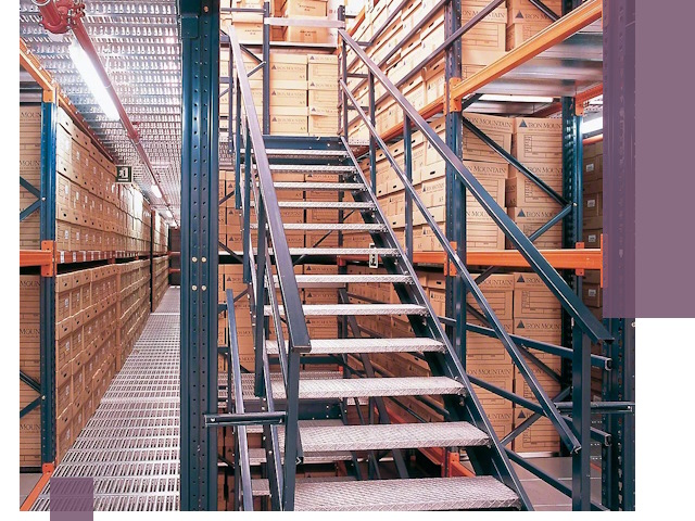 Лестницы складские прочные и безопасные под ключ в Печоре