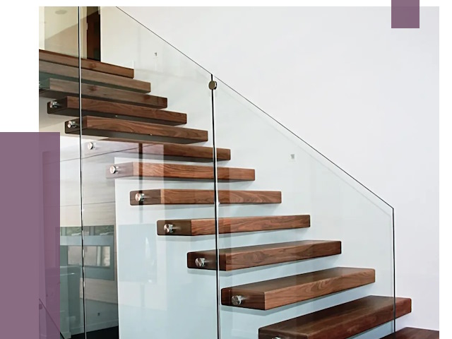 Стеклянные перила для лестницы в Печоре от 14764 руб.